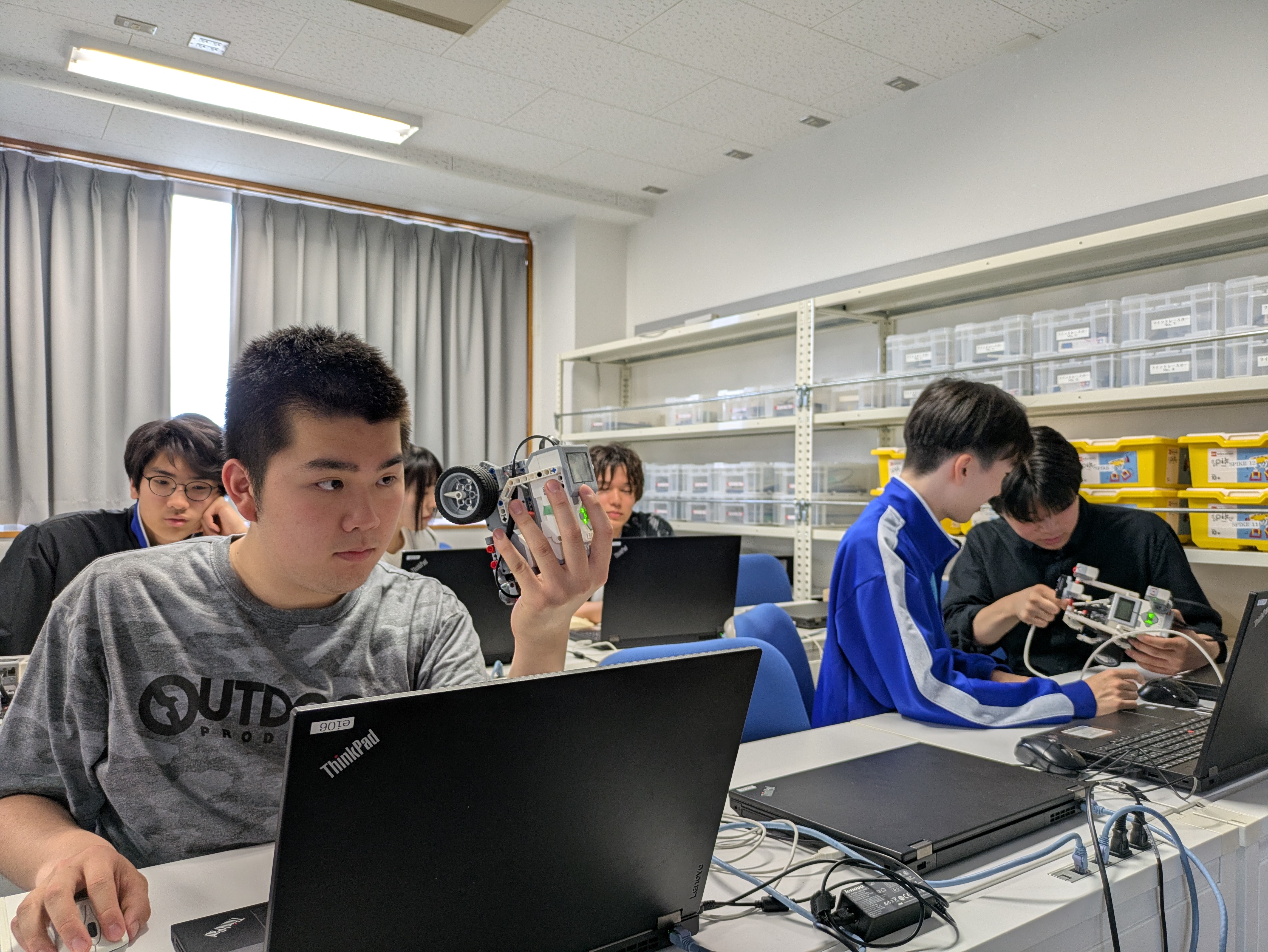 Students goijng through an AI experiment