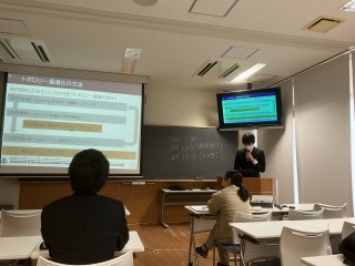 ¼Ì¿¿¡§ÆÃÊ̸¦µæÈ¯É½²ñ¤ÎÍÍ»Ò